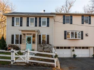 12 Gap Rd, Macungie, PA 18062