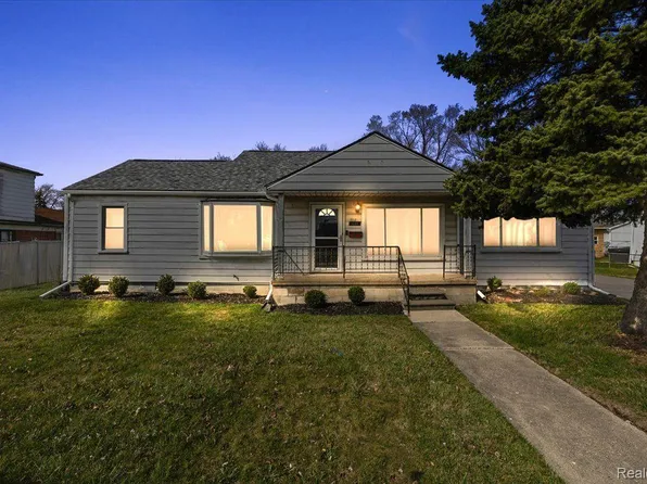 1133 E Guthrie Ave, Madison Heights, MI 48071