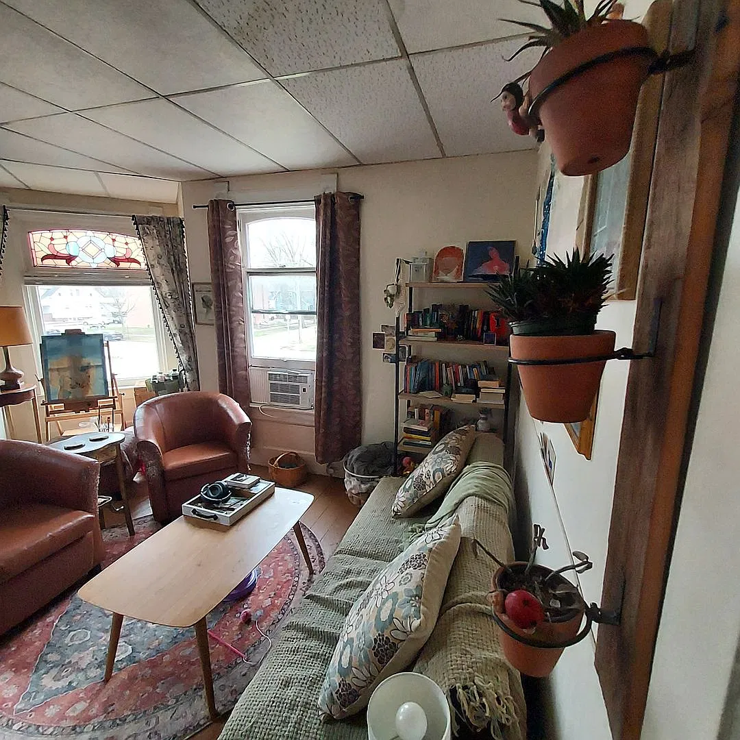 502 W. Elm — Photo 3