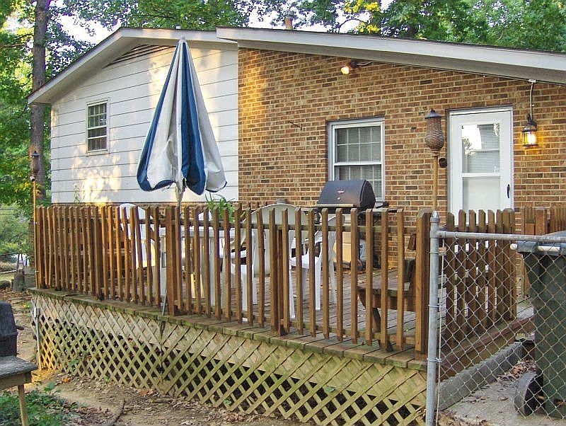 Fenced in back yard!