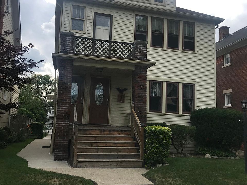 1st image of 1329 Lakepointe St