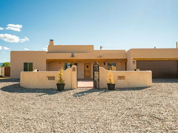 27 Medina Lane, Taos, NM 87557