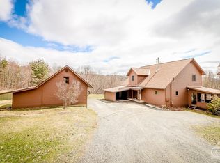 286 W Hill Rd, New Lebanon, NY 12125