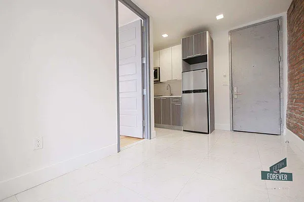 Rented by Fifth & Forever LLC | media 4