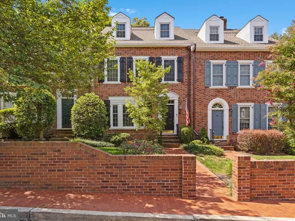 13 Sentinel Rd, Washington Crossing, PA 18977