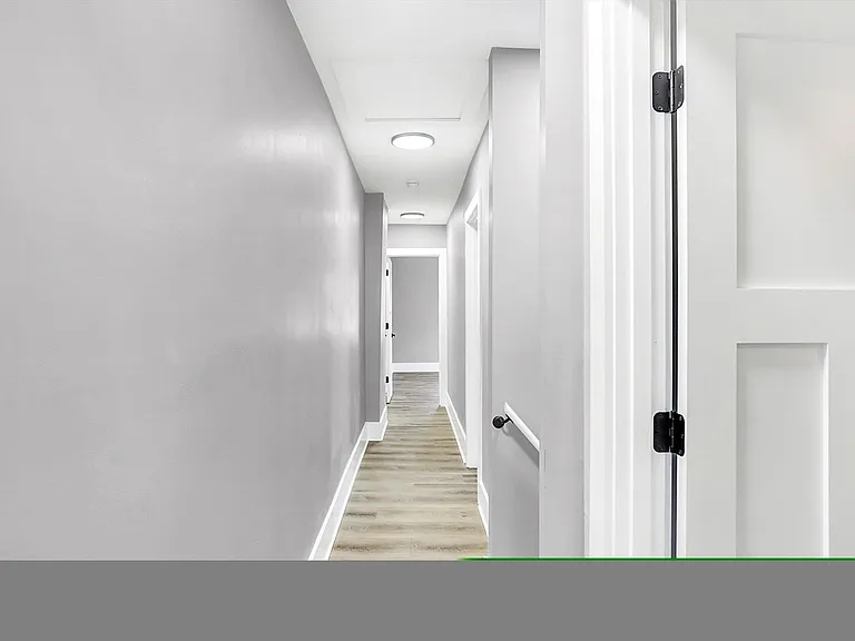 835 Weghorst St — Photo 13