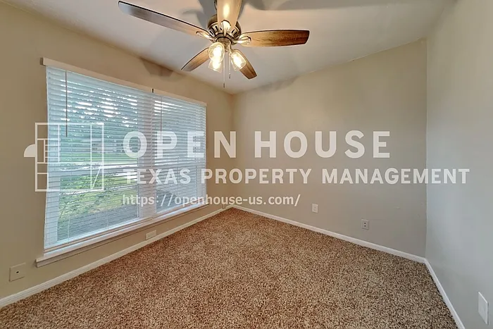 10107 King Ranch Ln — Photo 16