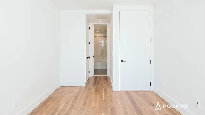 Rented by Nooklyn NYC LLC | media 35