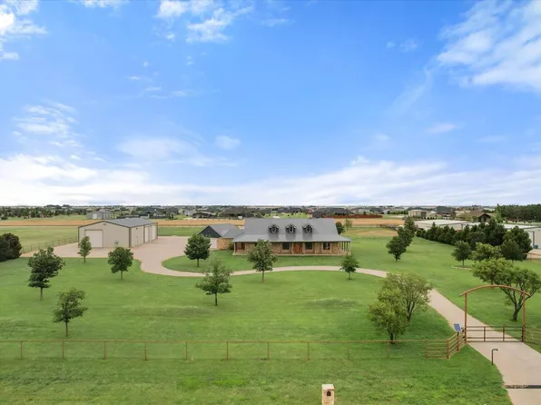 1010 Willow Rd, New Home, TX 79381