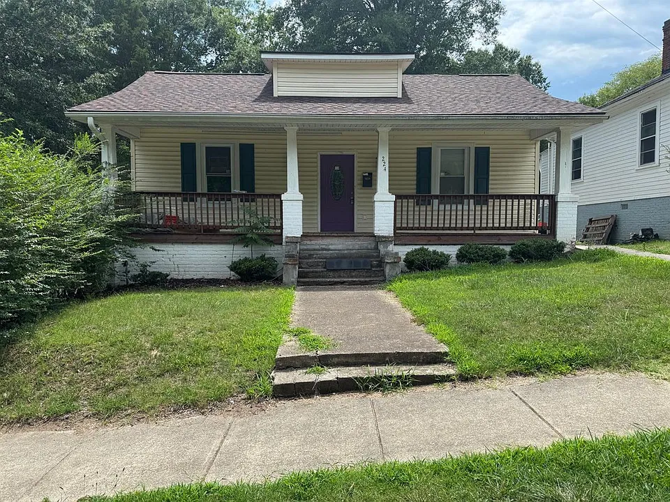 224 Campbell St