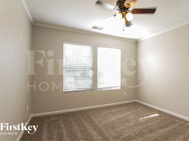 1523 Kellys Landing Dr — Photo 10