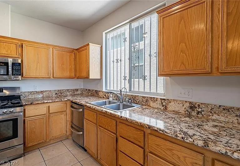 3588 White Mountain St — Photo 14