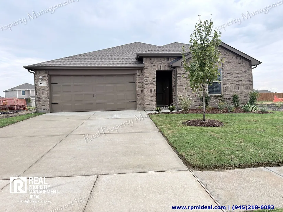 1216 Brook Ln