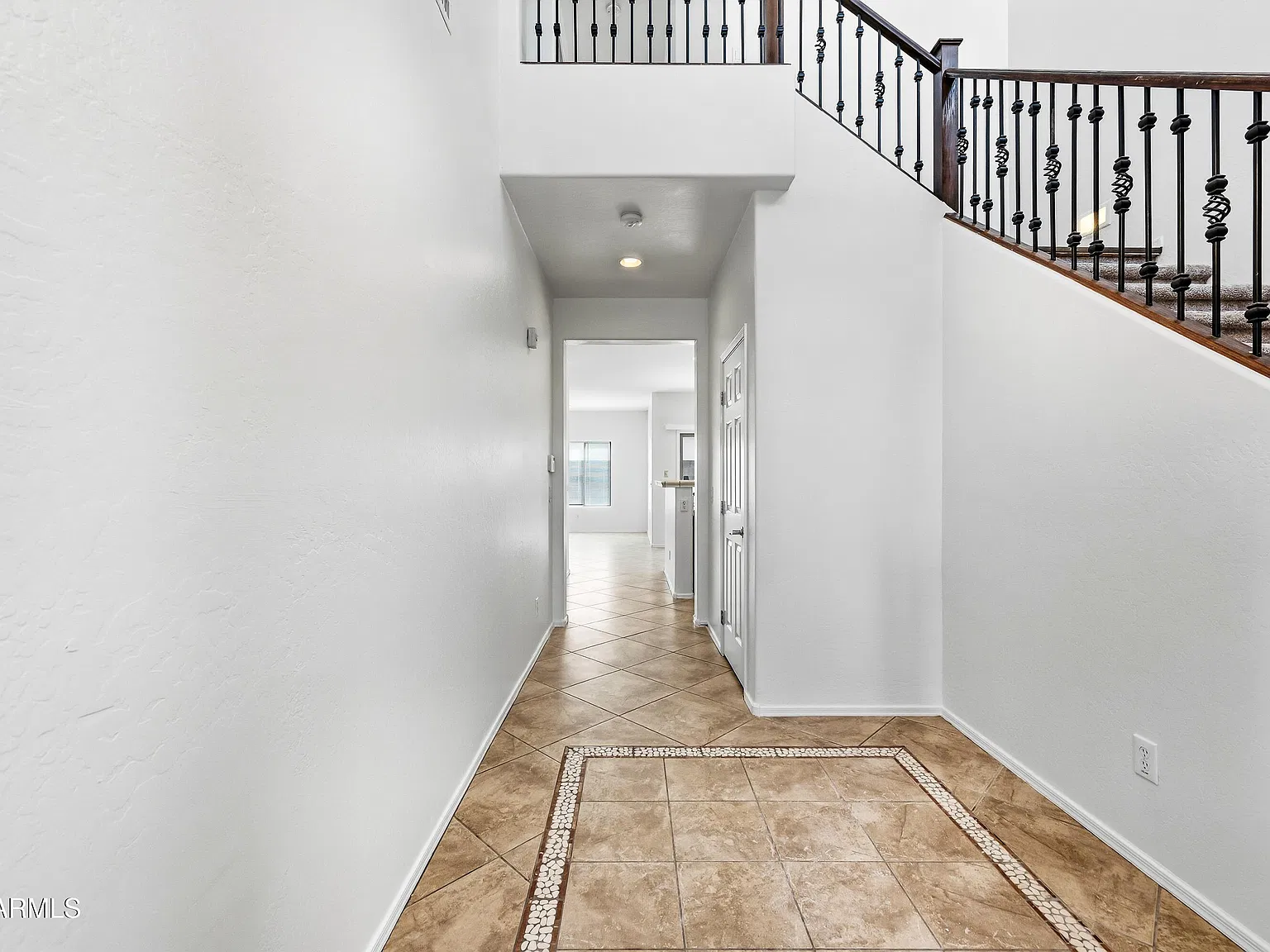 3 bed, 3.0 bath, $1,995 — Photo 3