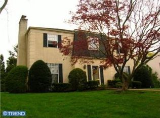 608 Foster Dr, Springfield, PA 19064