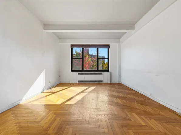 62 Park Terrace West image 2 of 18