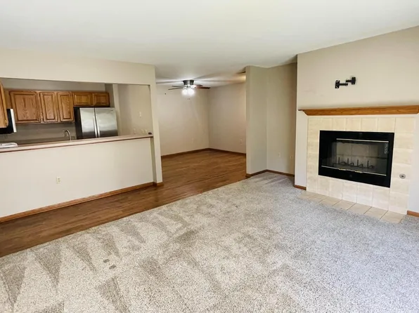 160 Westfield WAY #A, Pewaukee, WI 53072