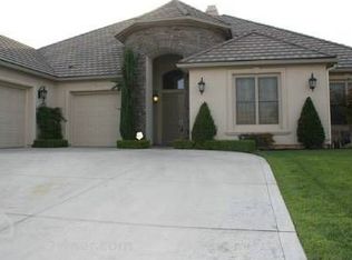 6287 N Sonora Ln, Fresno, CA 93722
