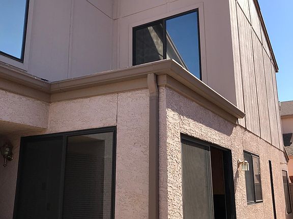 3rd image of 2525 N Palo Dulce Dr