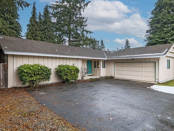 3rd image of 10804 NE 143rd St