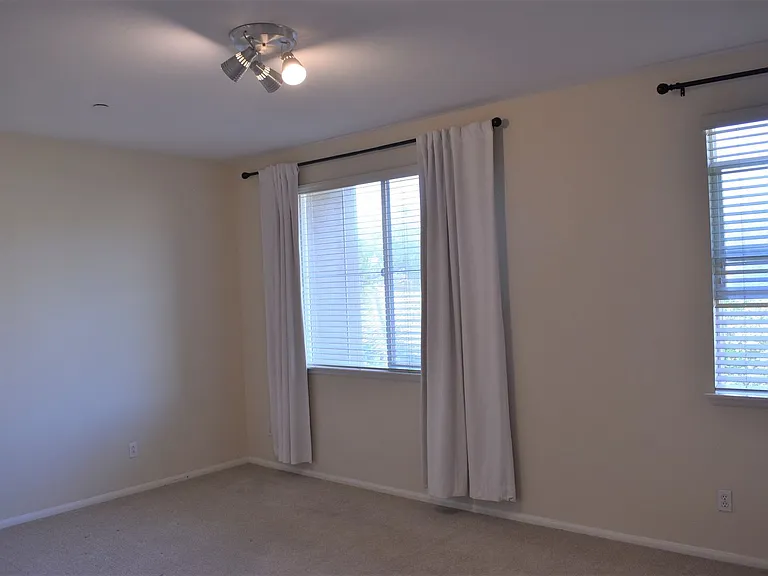 2662 Prato Ln — Photo 14