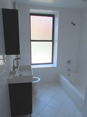 Rented by Compass | media 23