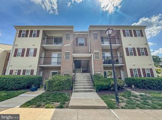 14800 Rydell Rd APT 301, Centreville, VA 20121