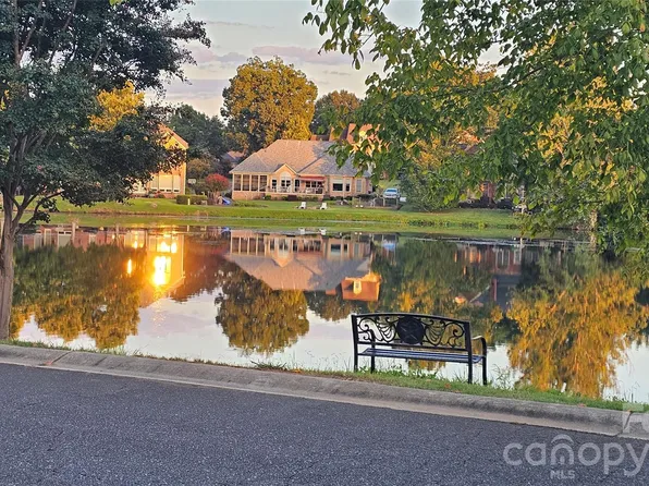 705 Congressional Ln, Fort Mill, SC 29708