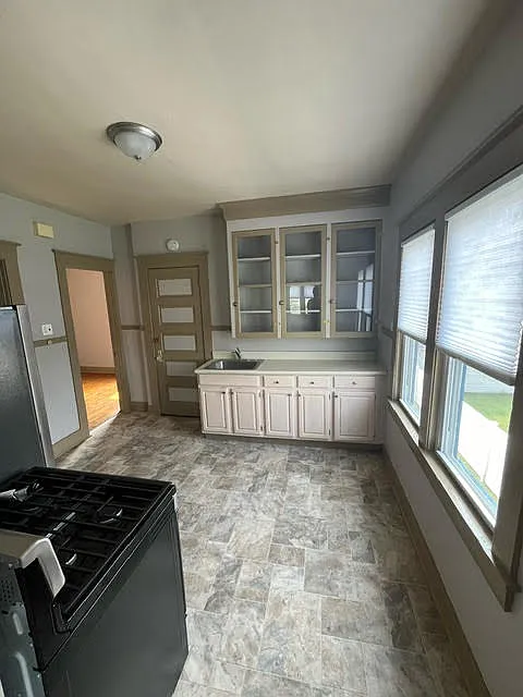 2 bed, 1200 sqft, $1,400 — Photo 4