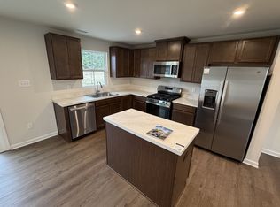 1180 W Walnut Rd #E23, Vineland, NJ 08360