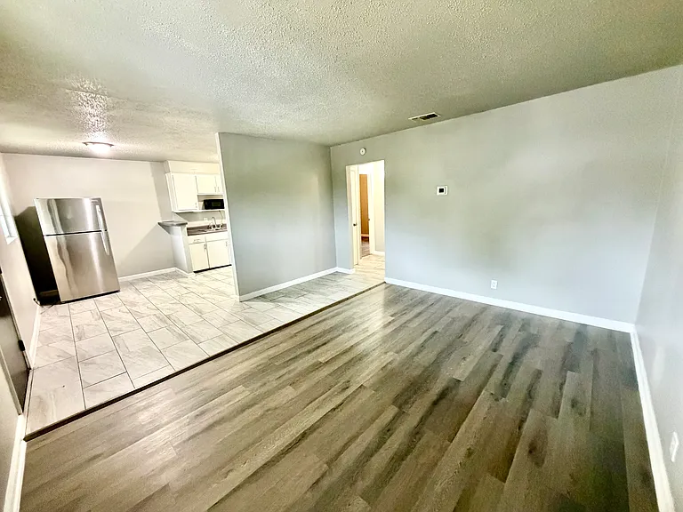 324 Altitude Dr #16 — Photo 7