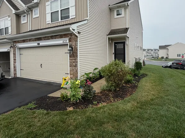 1633 Haralson Dr, Mechanicsburg, PA 17055