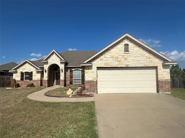 3004 Saunter Ln, Granbury, TX 76049