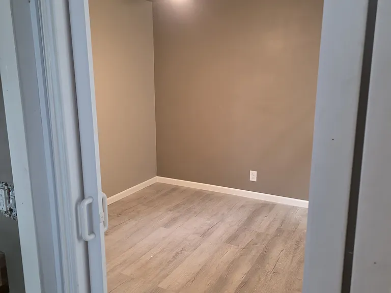 109 Bowen Pl — Photo 6