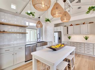 609 S Creekwood Dr, Driftwood, TX 78619