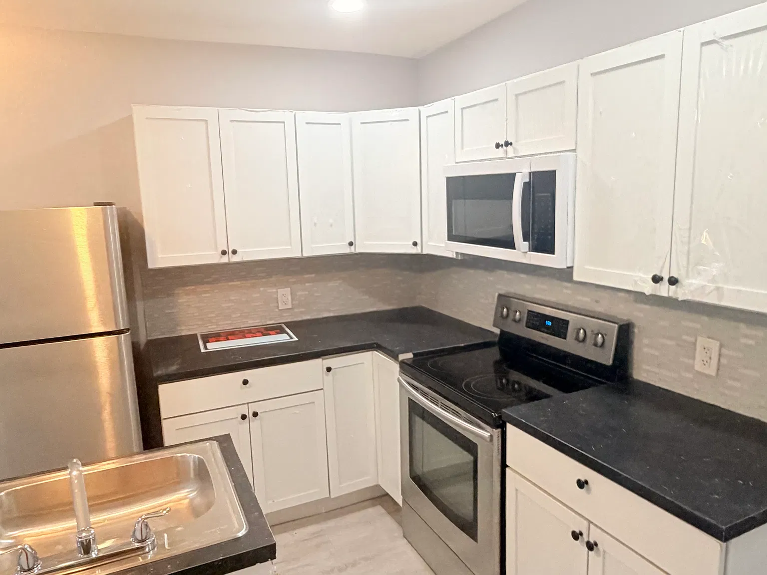 6407 Chelwynde Ave — Photo 2