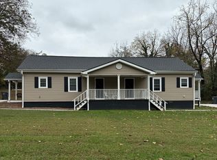 6030 Chattahoochee St, Lula, GA 30554