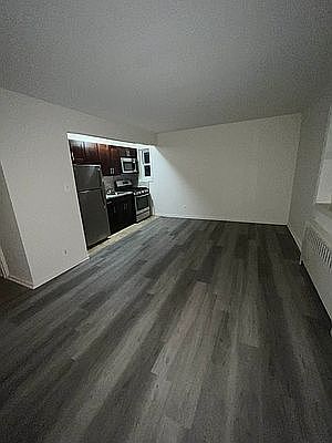 2nd image of 24 Stratford Ave #1D