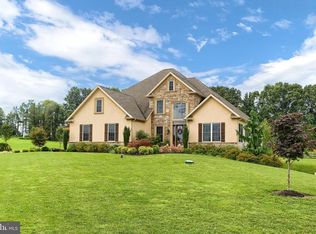 650 Fox Hollow Ct, Spring Grove, PA 17362