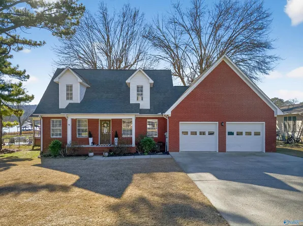 2505 Meadow Wood Cir, Guntersville, AL 35976