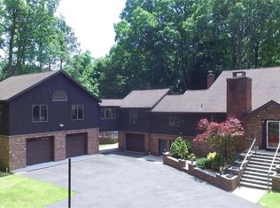 13 Inwood Ln W, Cortlandt Manor, NY 10567