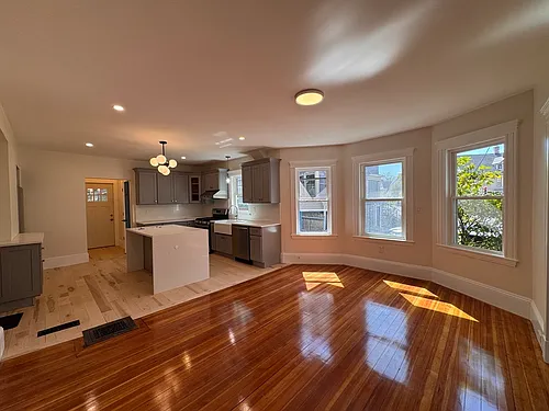 294 Park St #294 Photo 1
