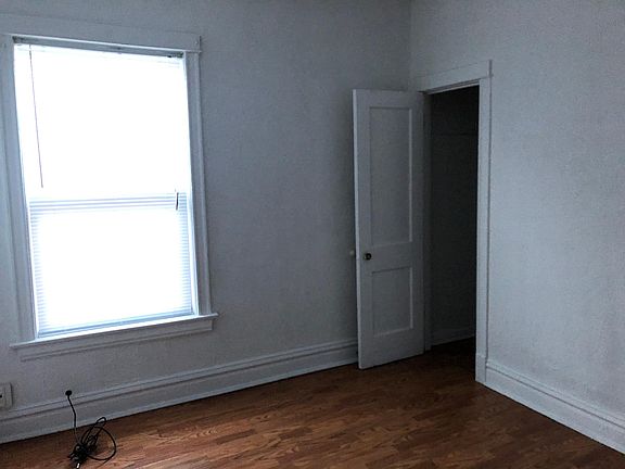 4th image of 6457 S Eberhart Ave #2