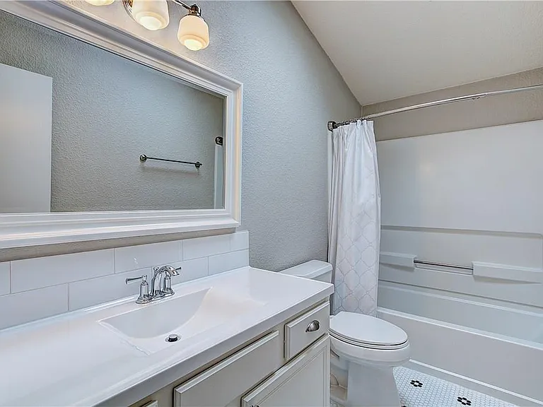 19300 Crosswind Cir — Photo 21