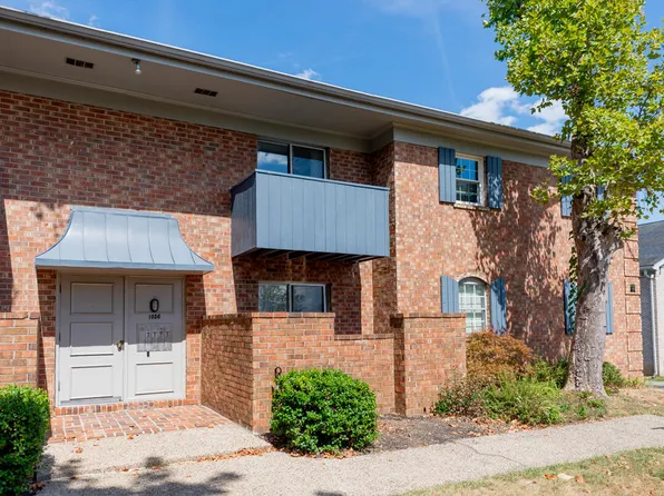 1036 Armstrong Mill Rd APT D, Lexington, KY 40517