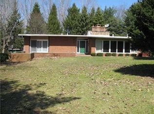 2691 S Hermitage Rd, Hermitage, PA 16148