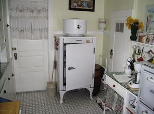 304 Douglas St, Bisbee, AZ 85603