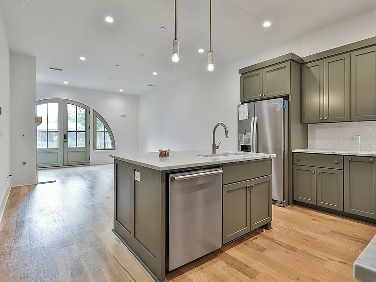 335 Sage Ln — Photo 13