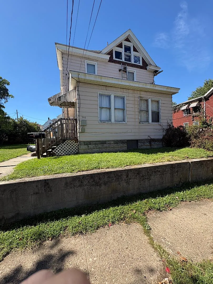 340 Green St - 340 Green St — Photo 4