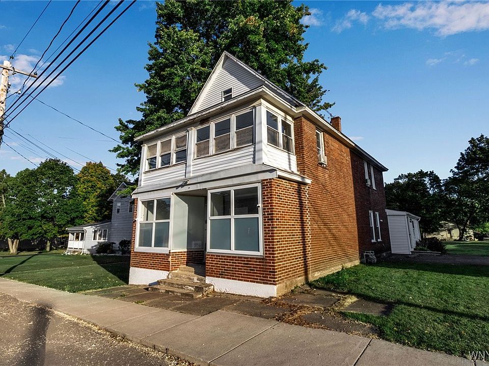1st image of 2090 Sherman Ave